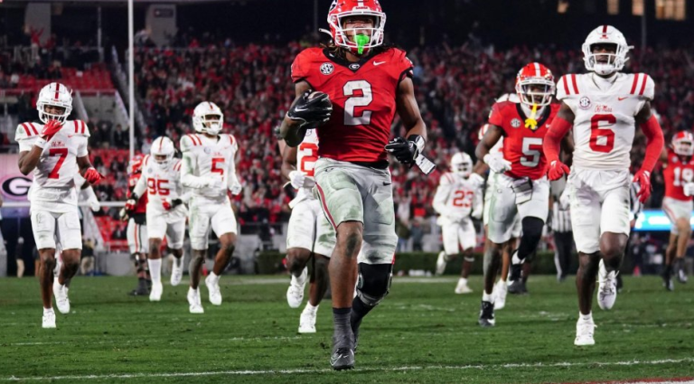 College Football Playoff rankings largely unchanged, Georgia remains on top